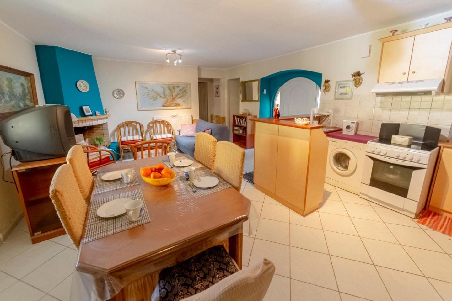 Krasa 2Bedroom Apartment Agios Matthaios  Luaran gambar