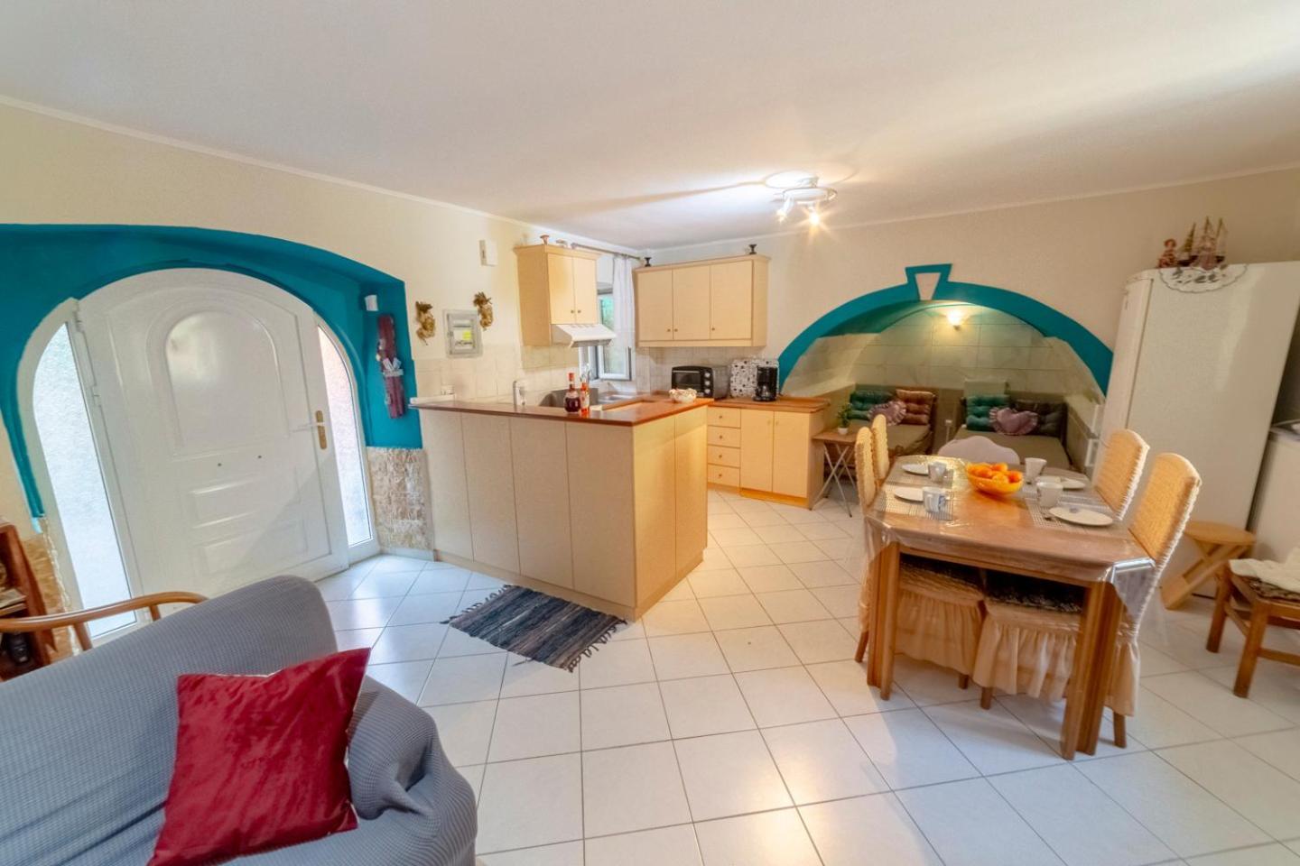 Krasa 2Bedroom Apartment Agios Matthaios  Luaran gambar