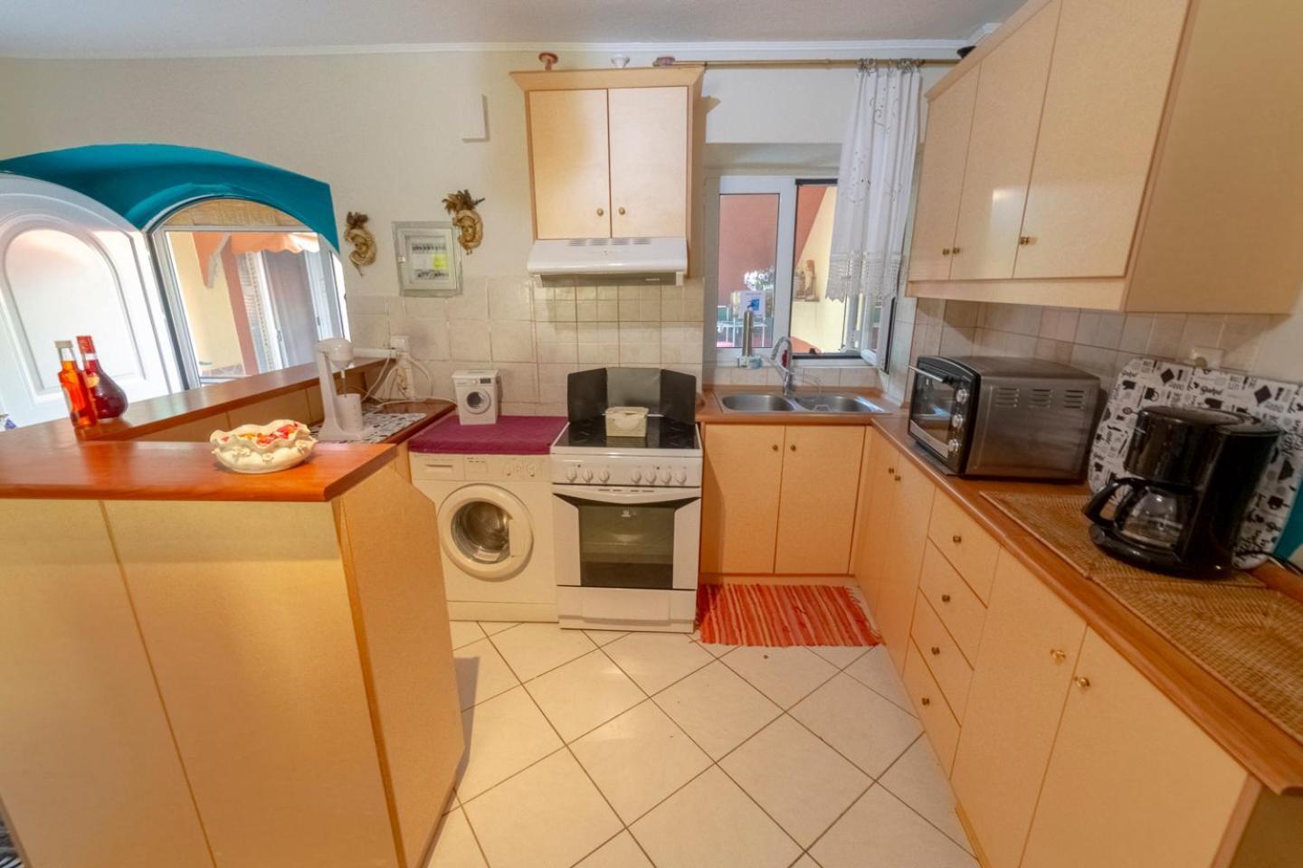 Krasa 2Bedroom Apartment Agios Matthaios  Luaran gambar