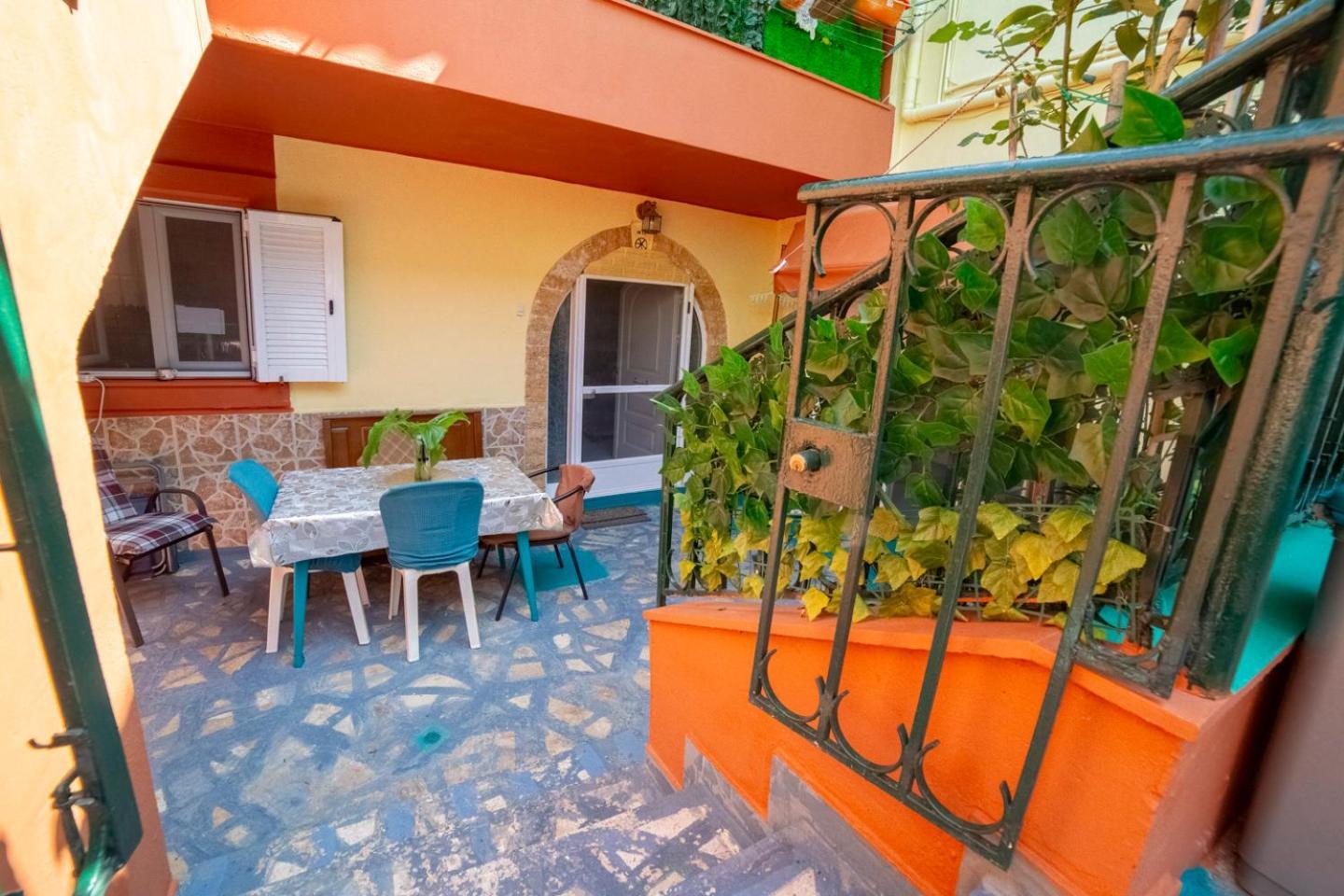 Krasa 2Bedroom Apartment Agios Matthaios  Luaran gambar